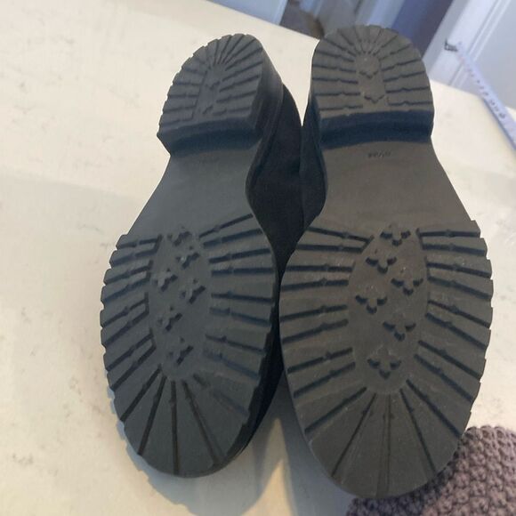 Talbots Black Suede Sherpa lined Loafers size 8.5 - Picture 7 of 8